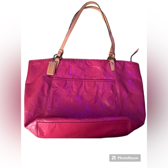 Pink coach purse set - Picture 9 of 9